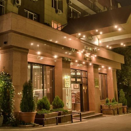 Hotel Uyut อัลมาตี ภายนอก รูปภาพ