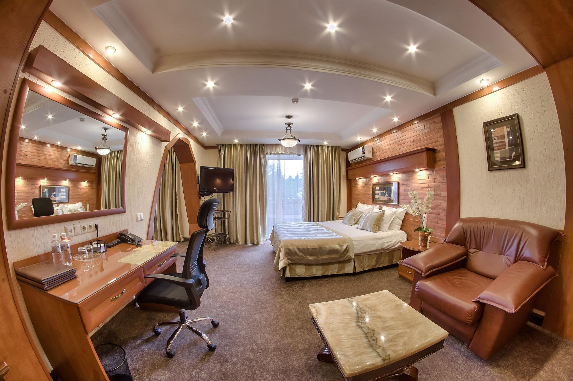 Hotel Uyut อัลมาตี ภายนอก รูปภาพ