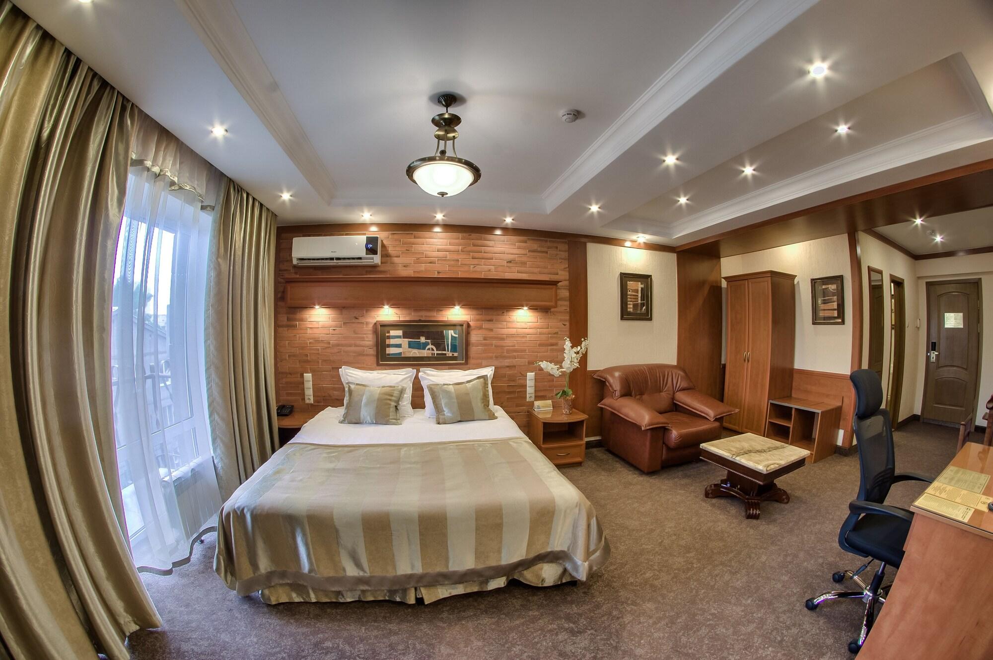 Hotel Uyut อัลมาตี ภายนอก รูปภาพ