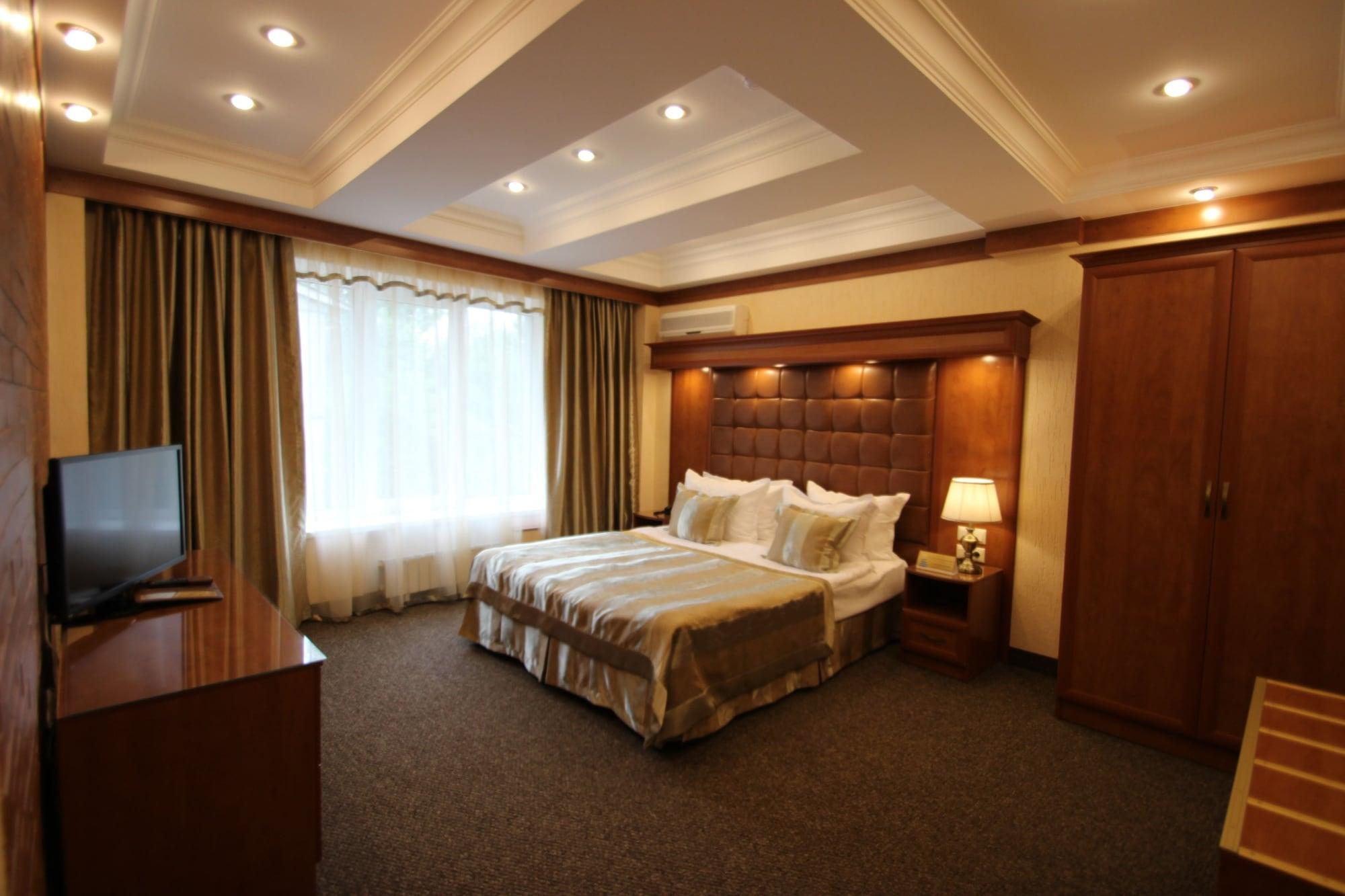 Hotel Uyut อัลมาตี ภายนอก รูปภาพ