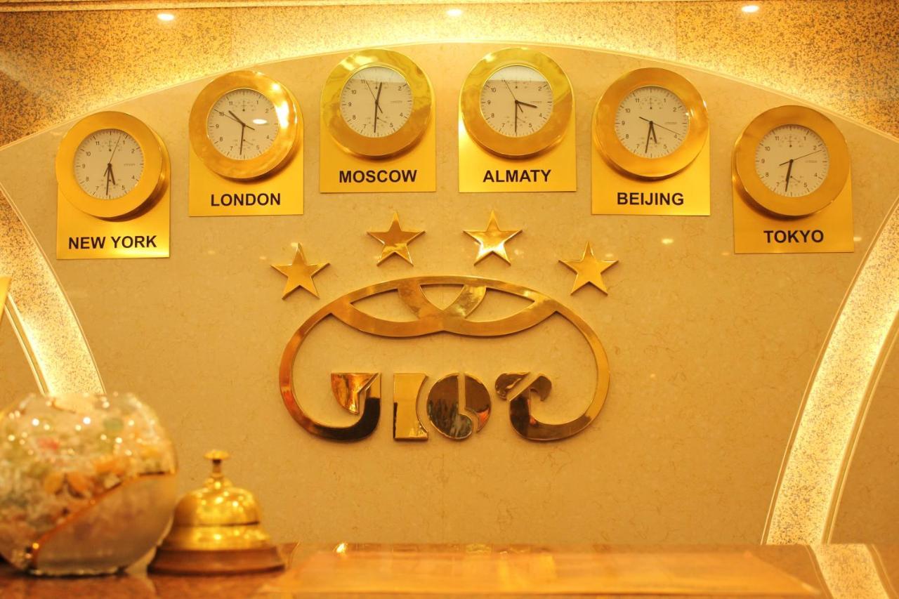 Hotel Uyut อัลมาตี ภายนอก รูปภาพ